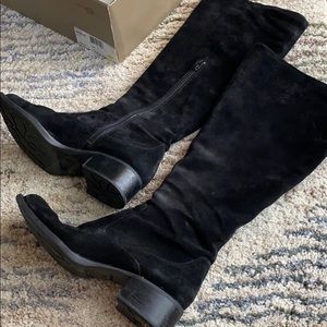 Born black suede boots 10 / 42 Abrielle